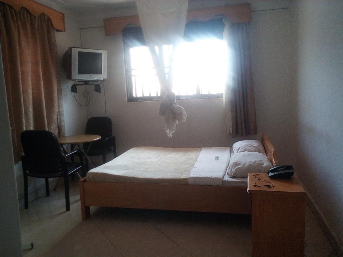 Mamba Hotel カンパラ エクステリア 写真